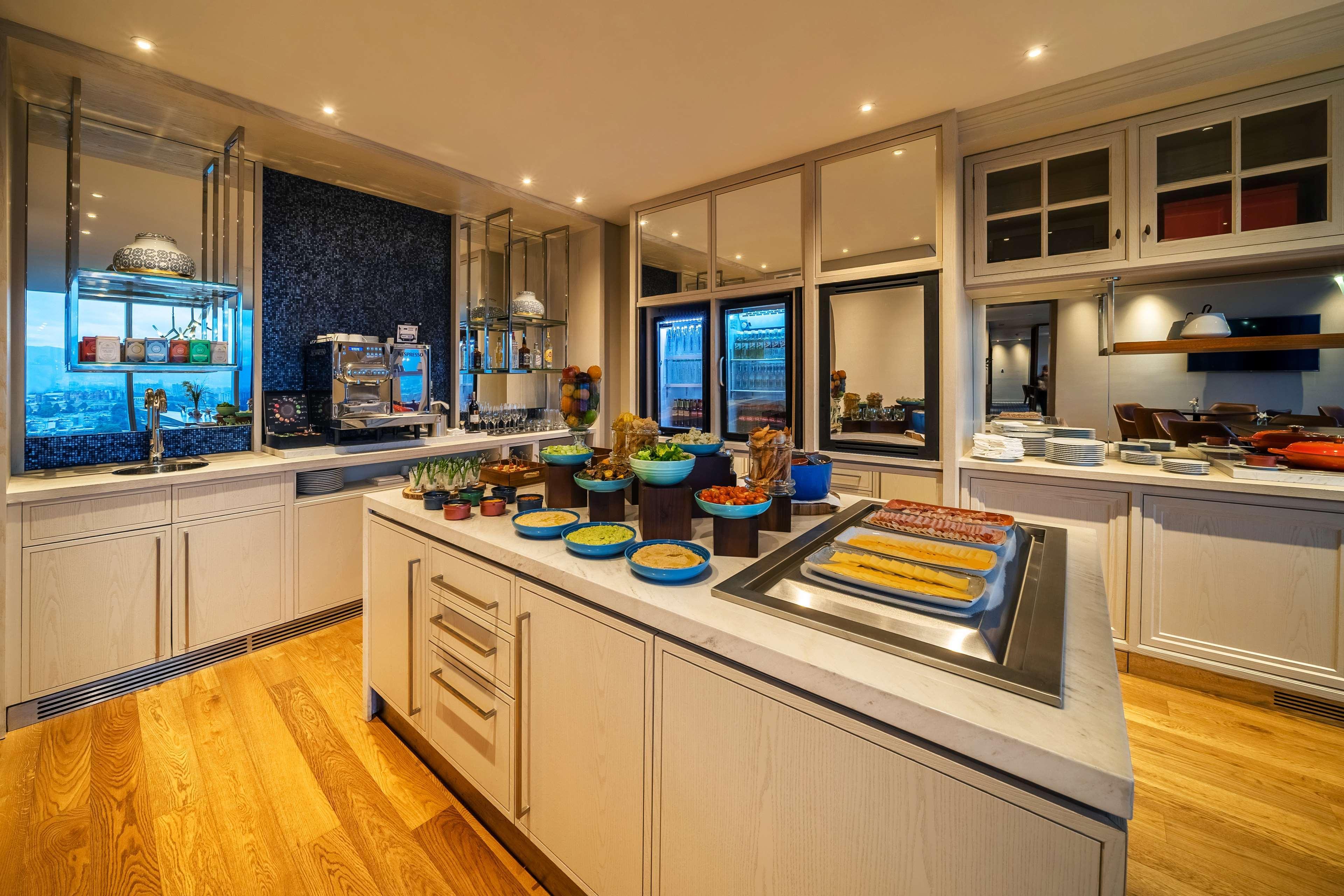 ホテル グランド ハイアット ボゴダ ボゴタ エクステリア 写真 A live kitchen at a hotel