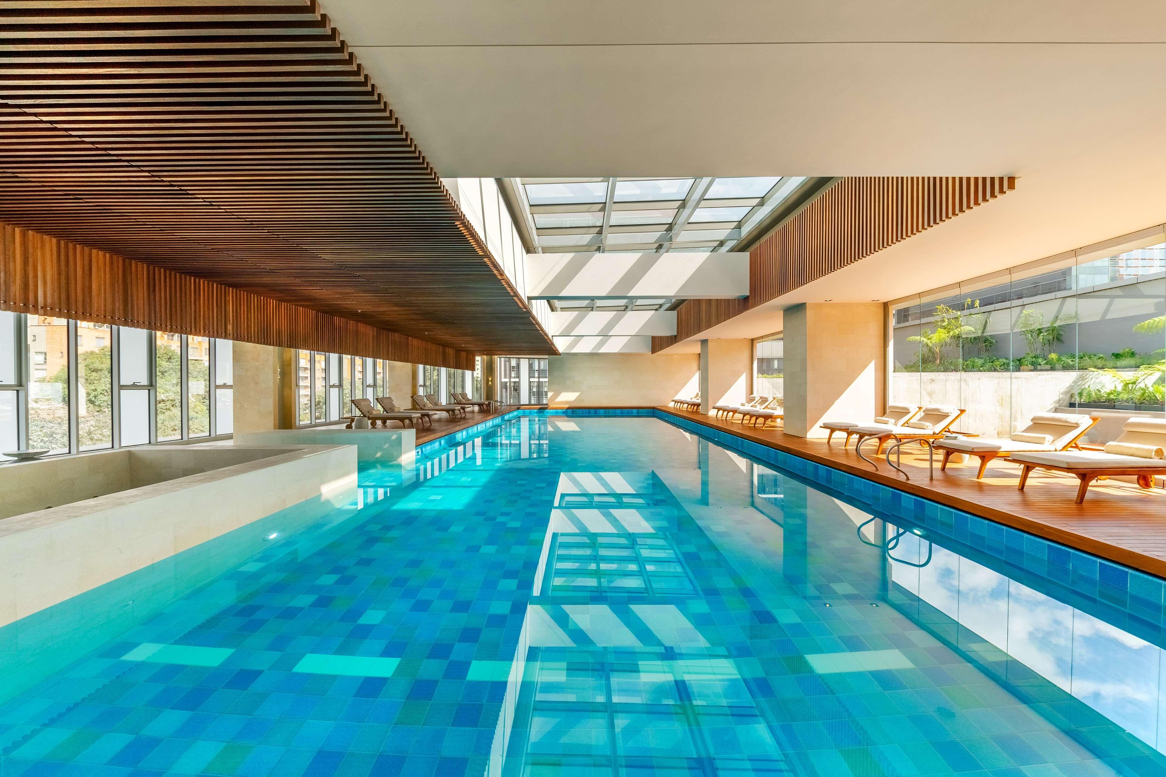 ホテル グランド ハイアット ボゴダ ボゴタ エクステリア 写真 The swimming pool at the hotel